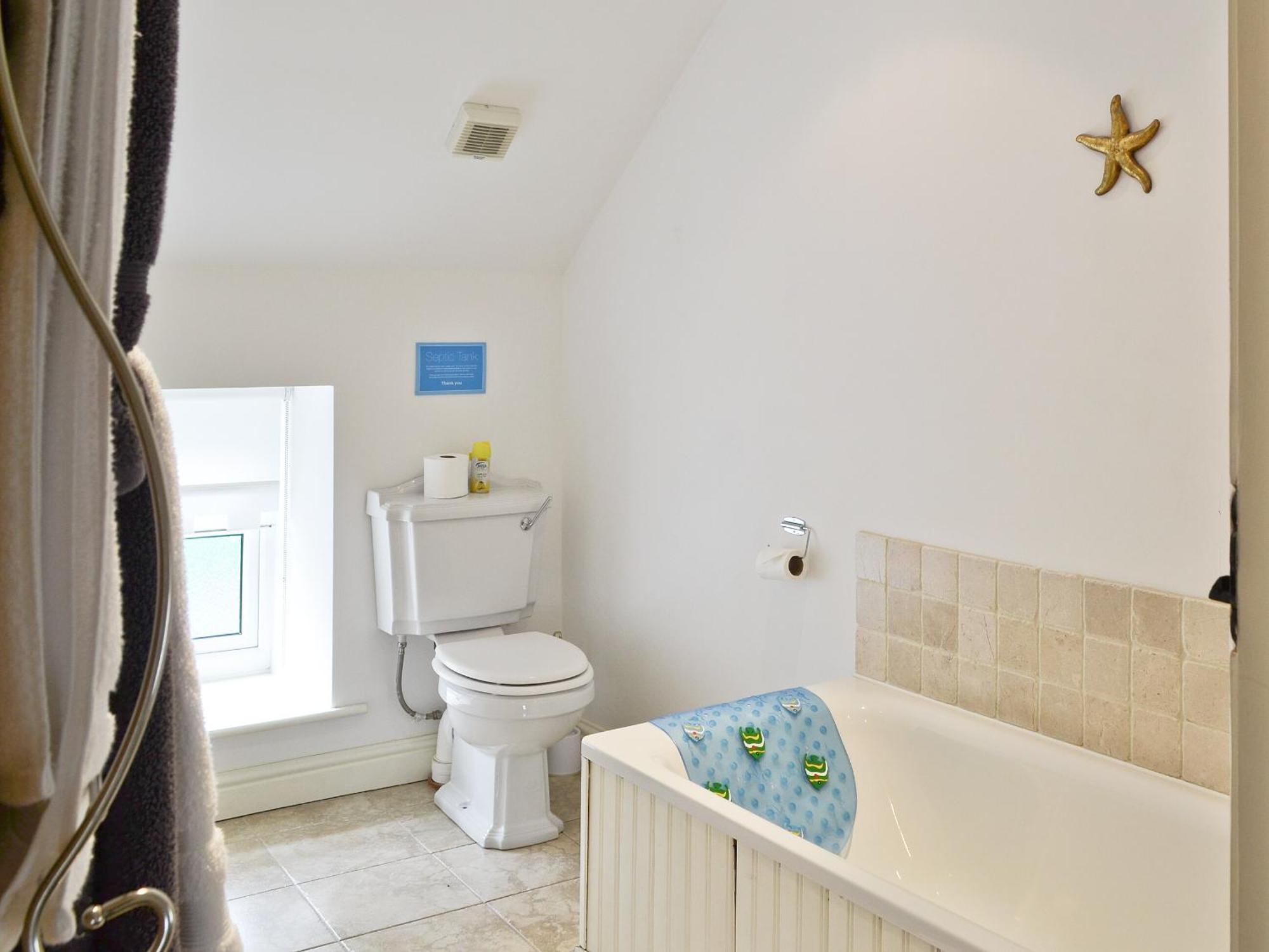 Methodist Cottage West Kyo Экстерьер фото